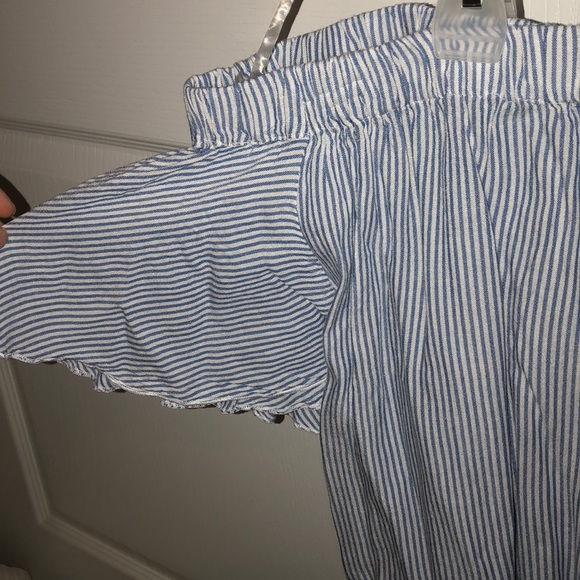 Off the shoulder blue striped blouse - Picture 2 of 2